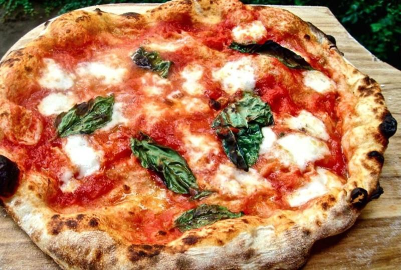 Pizza Napoli.jpg